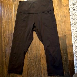 Lululemon crop wunder under size 12